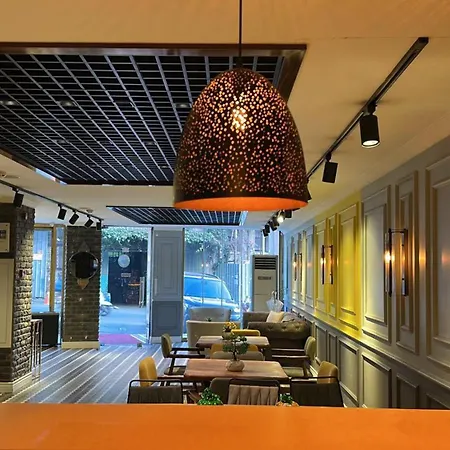 Voo Group Beijing Park Hotel 3*